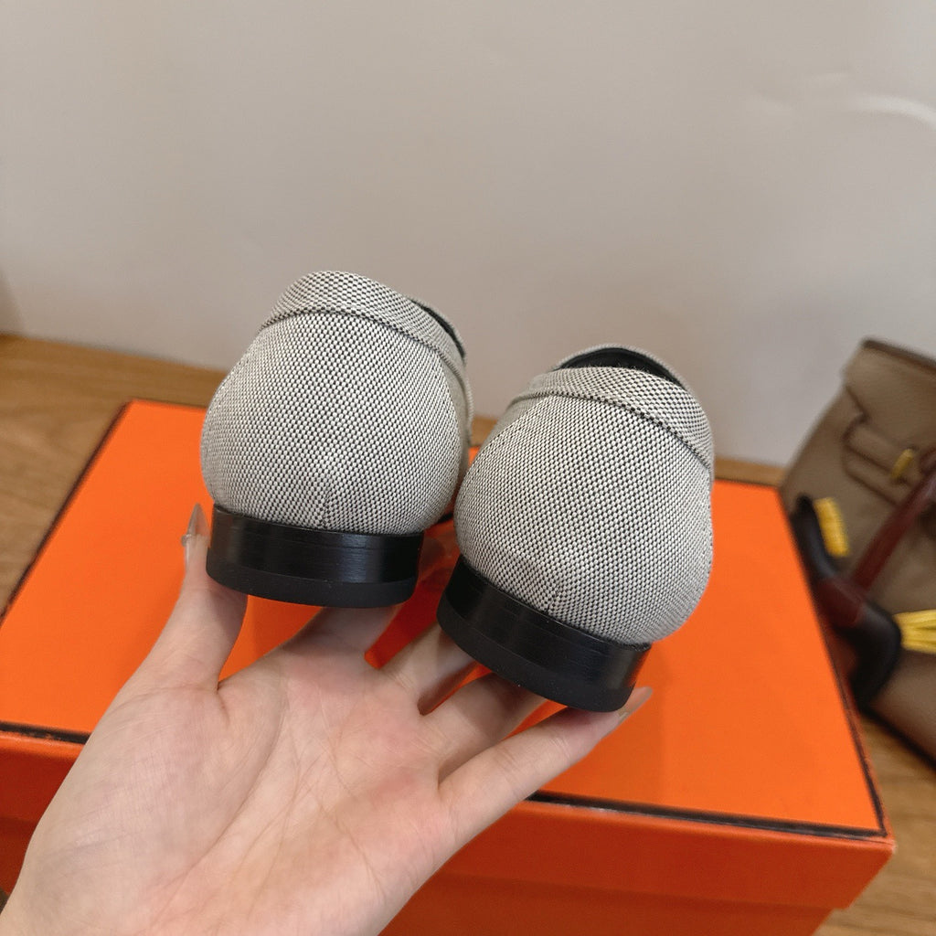 H shoes