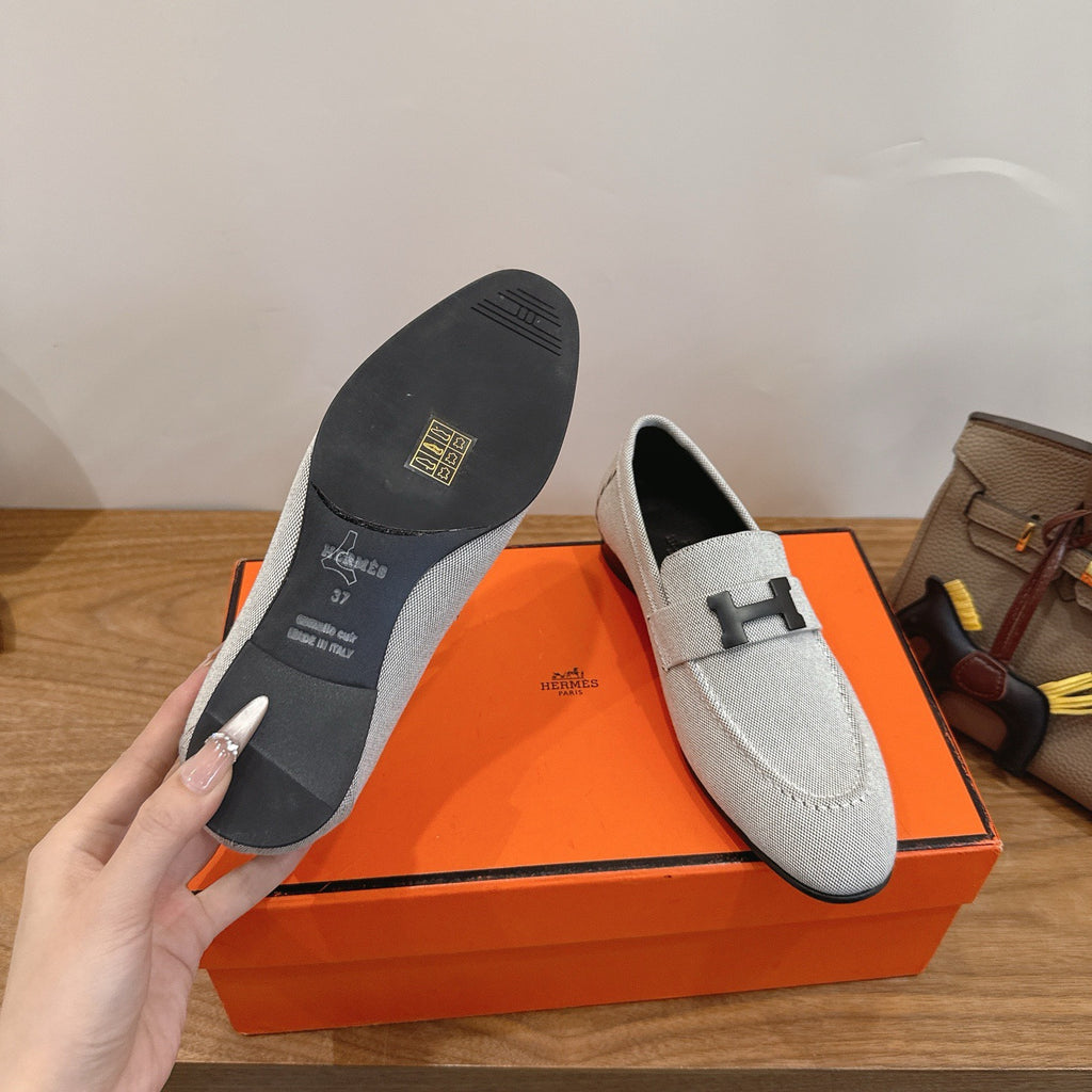 H shoes