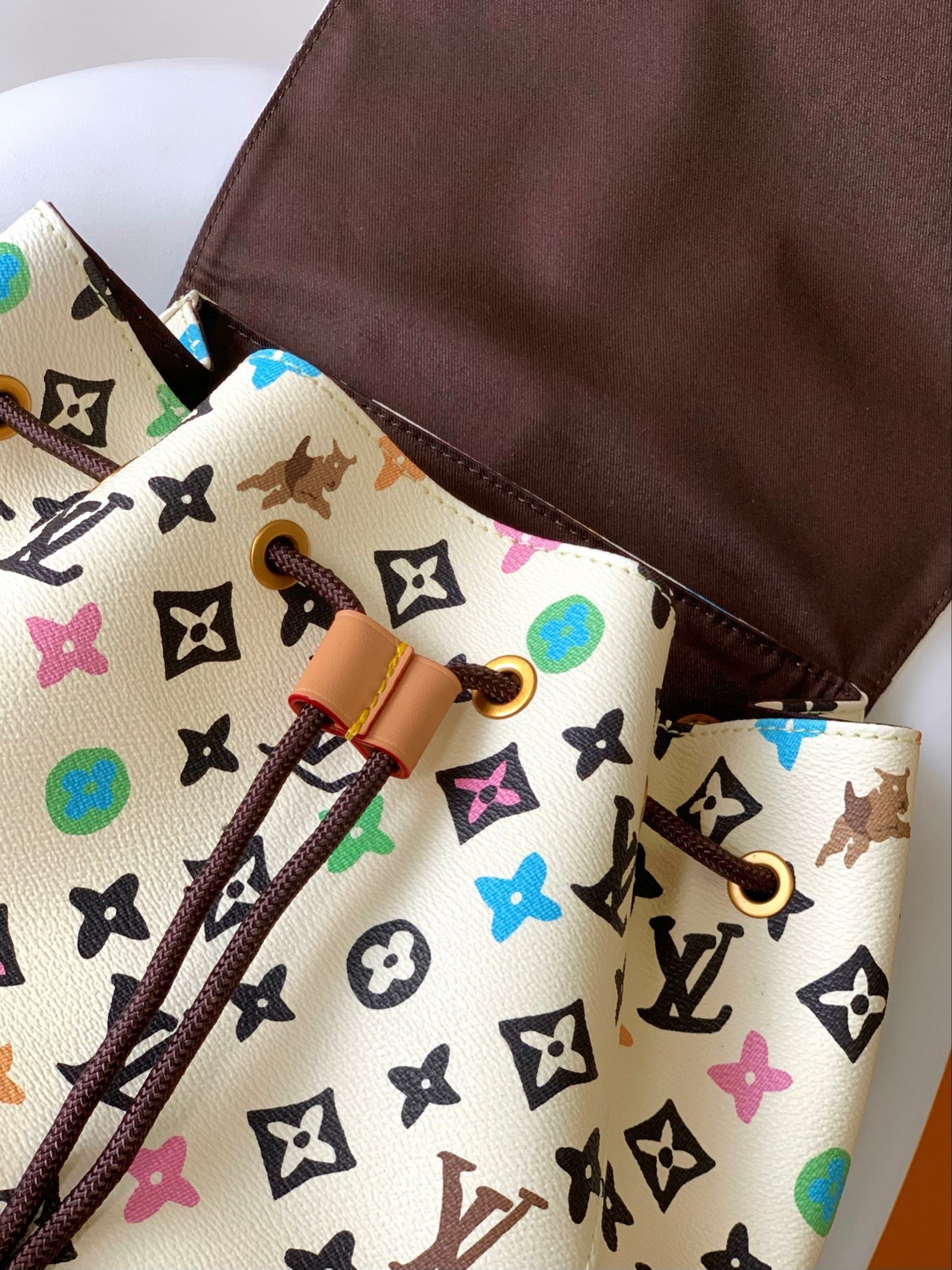 Lv  bag