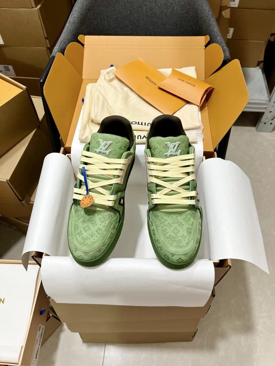 Lv trainer
