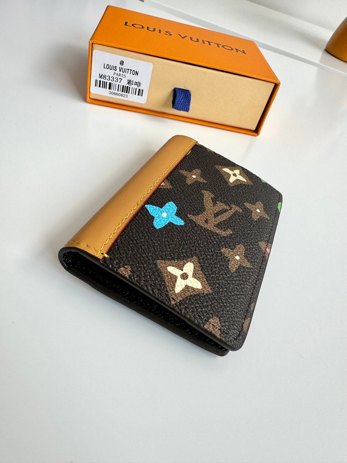 Lv Card holder