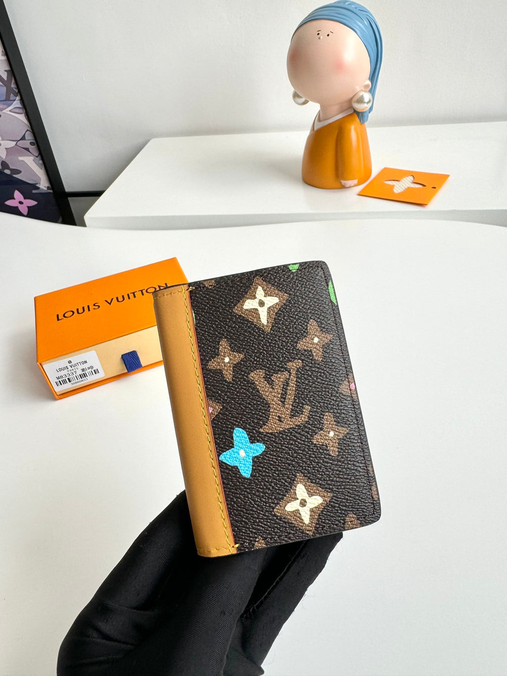 Lv Card holder