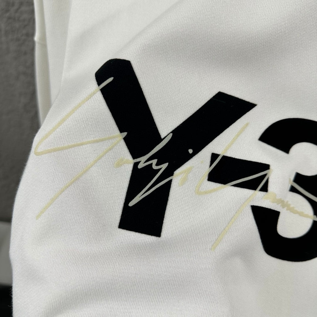 Y3