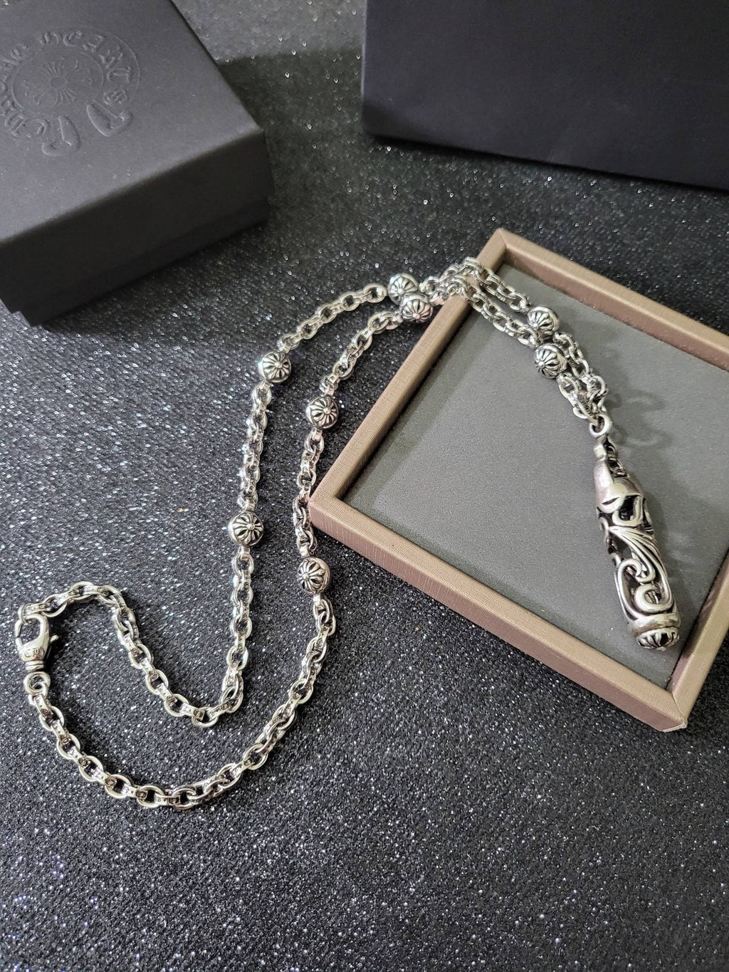 Chrome hearts