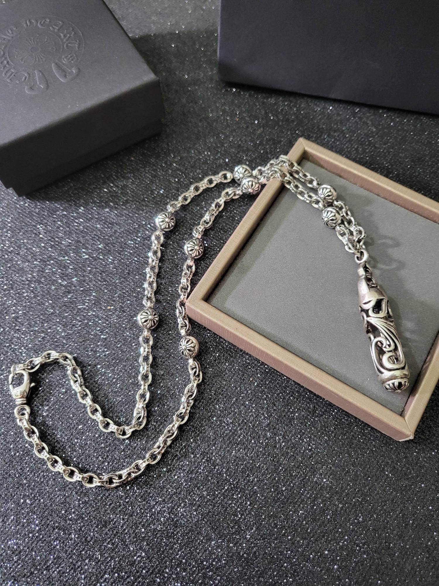 Chrome hearts