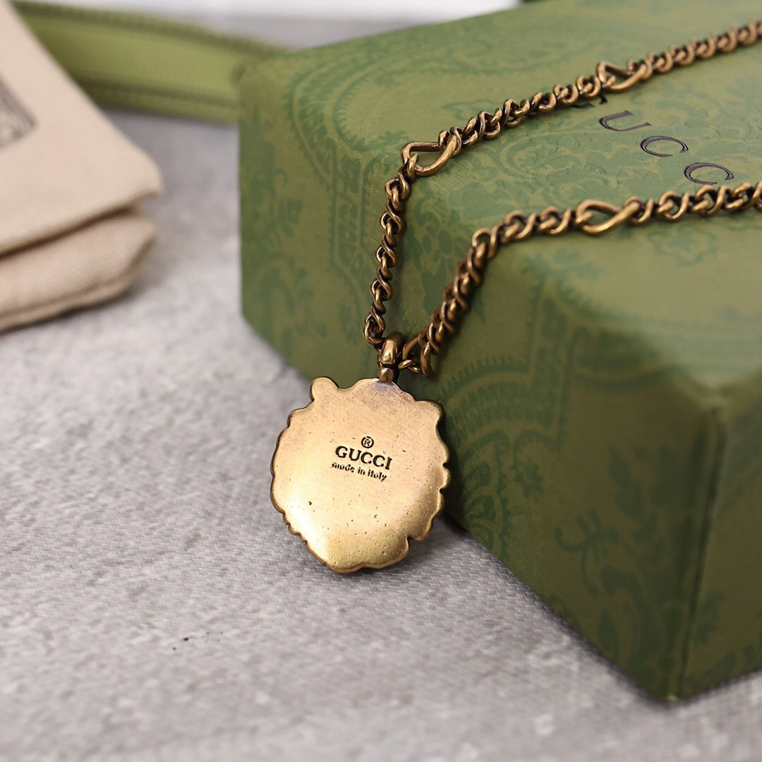 Men’s jewelry