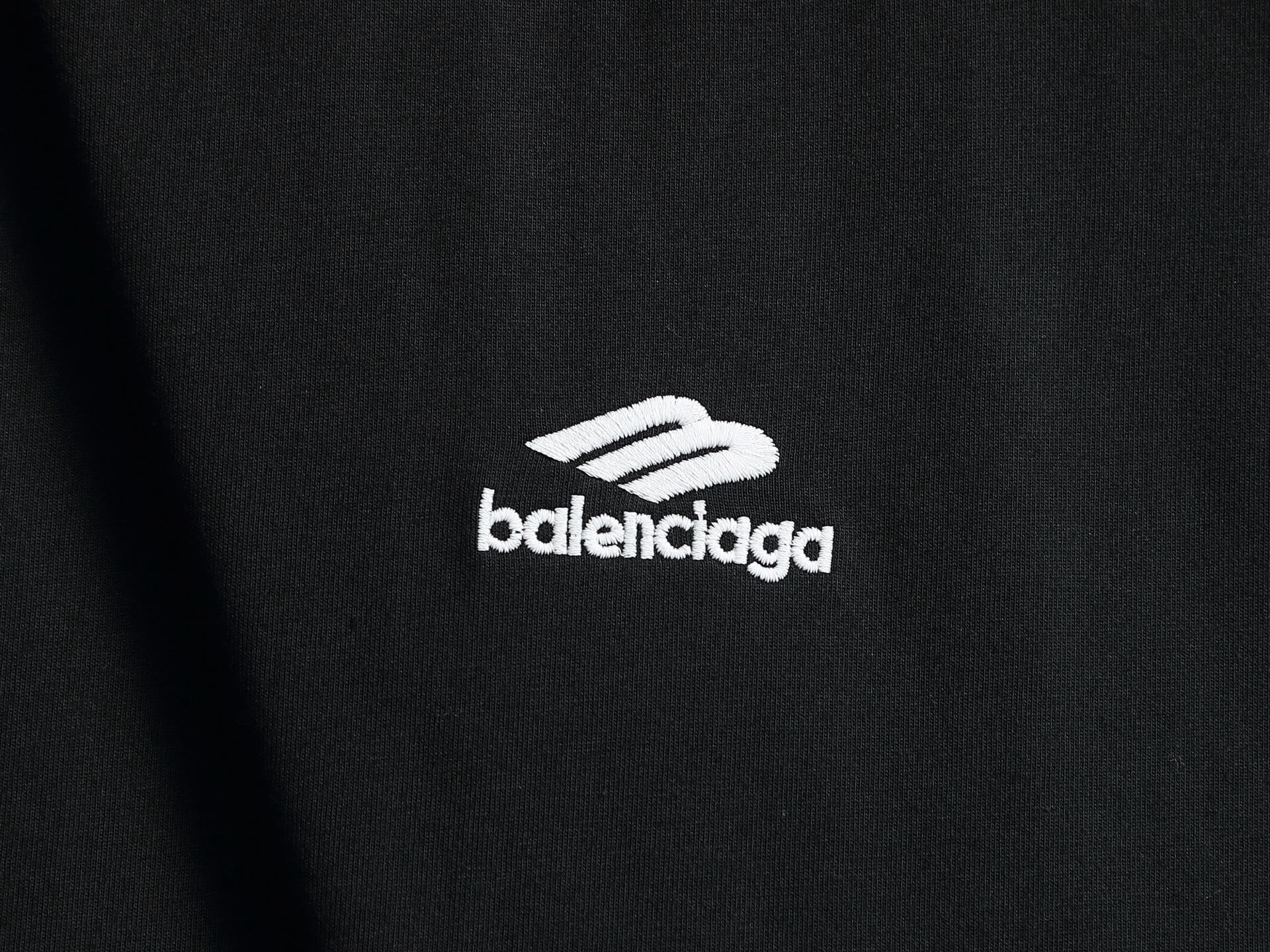 BALENCIAGA