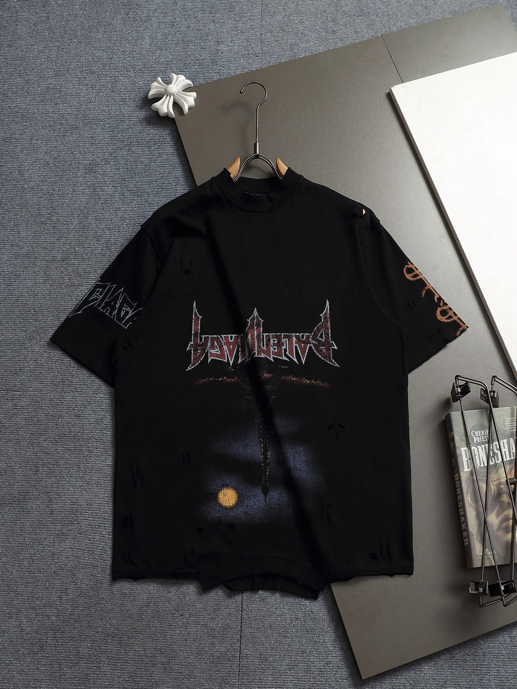 BALENCIAGA