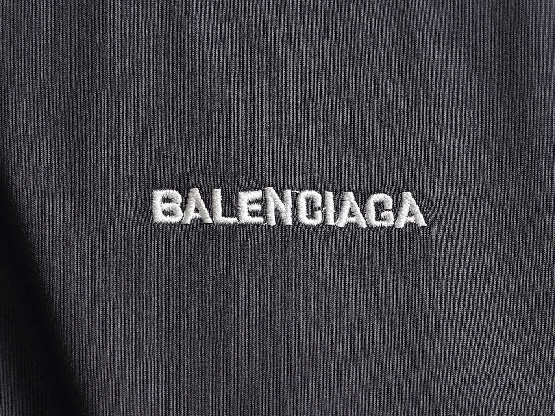 BALENCIAGA