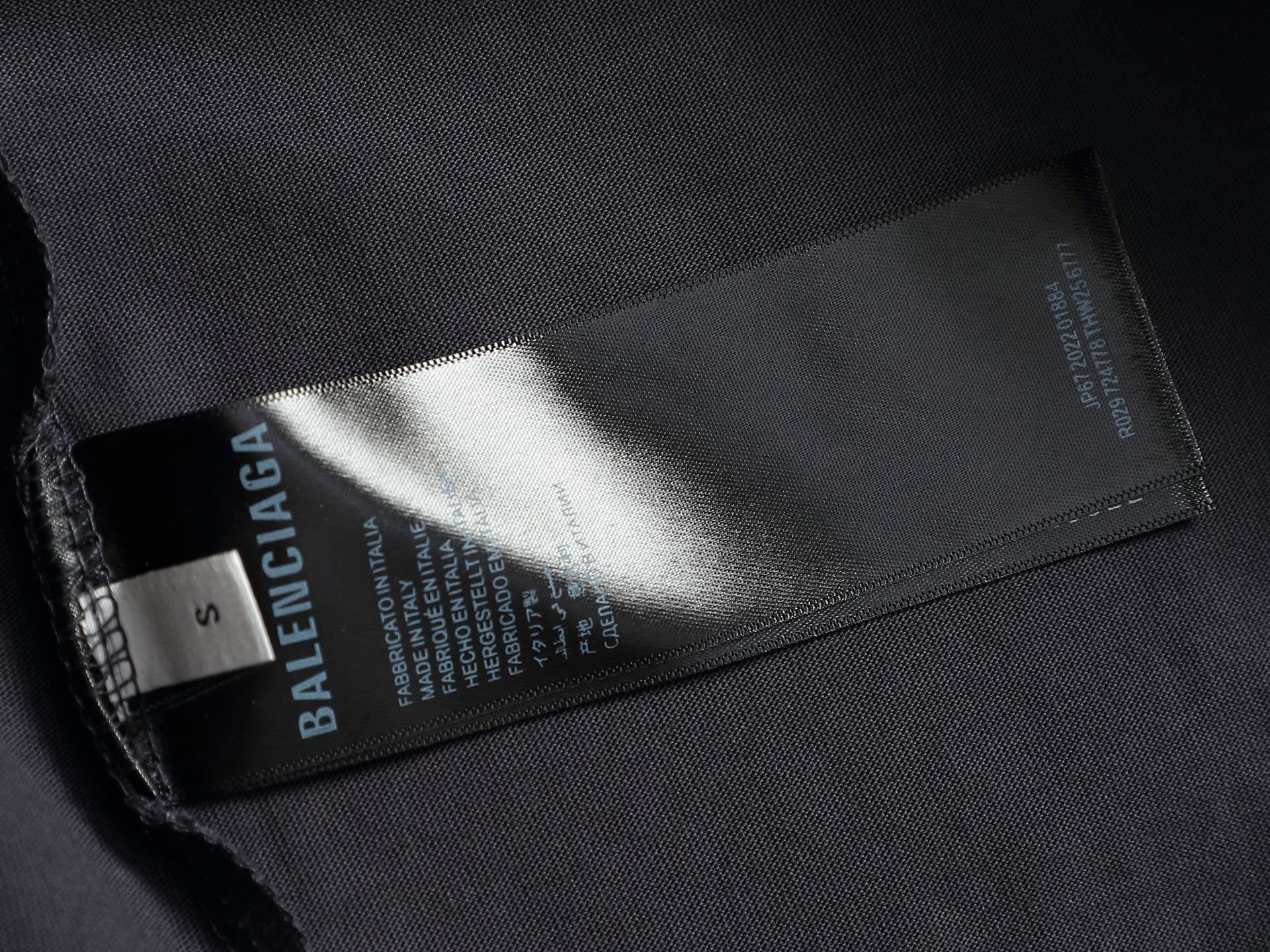 BALENCIAGA