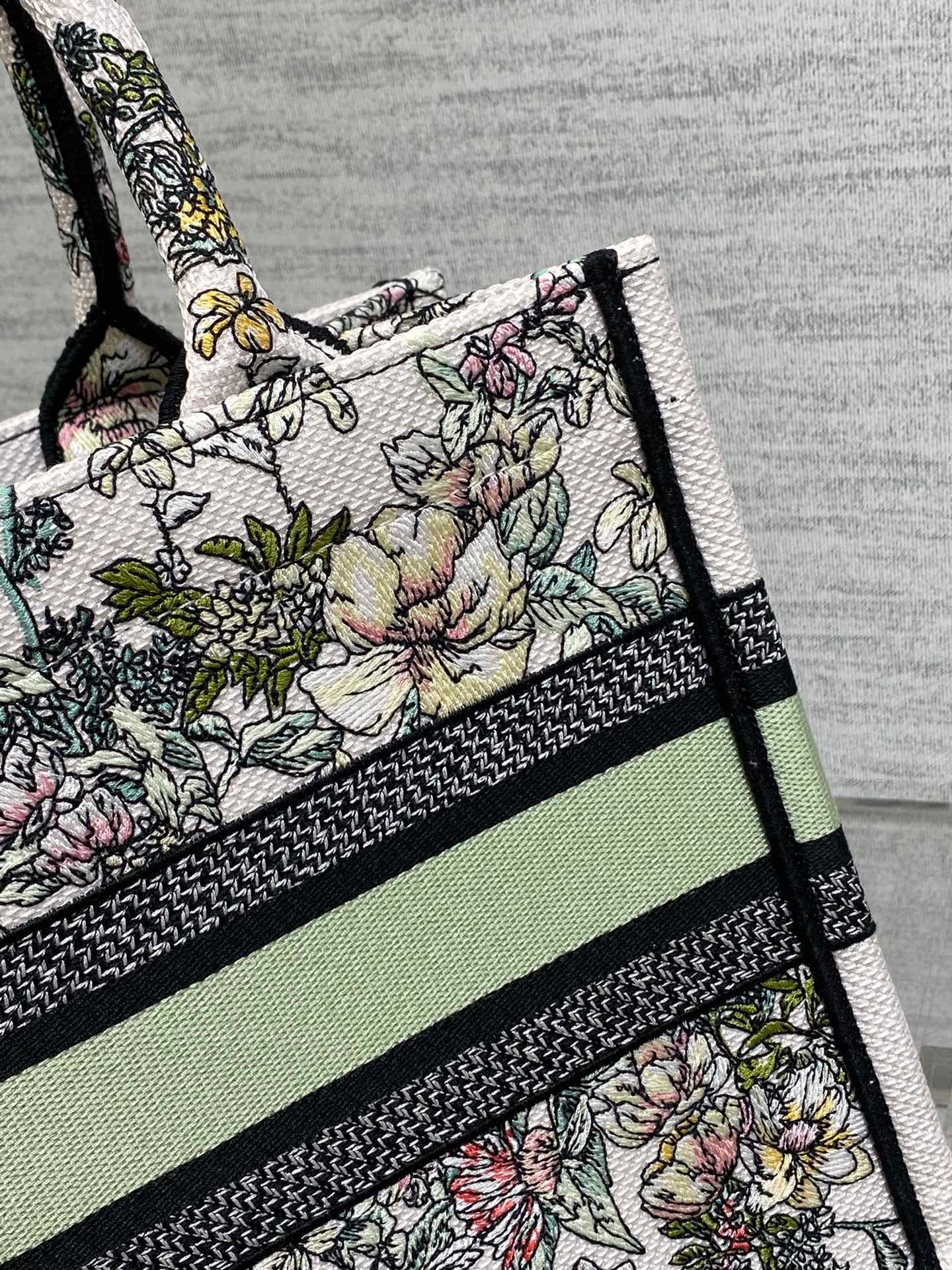 Dior bag