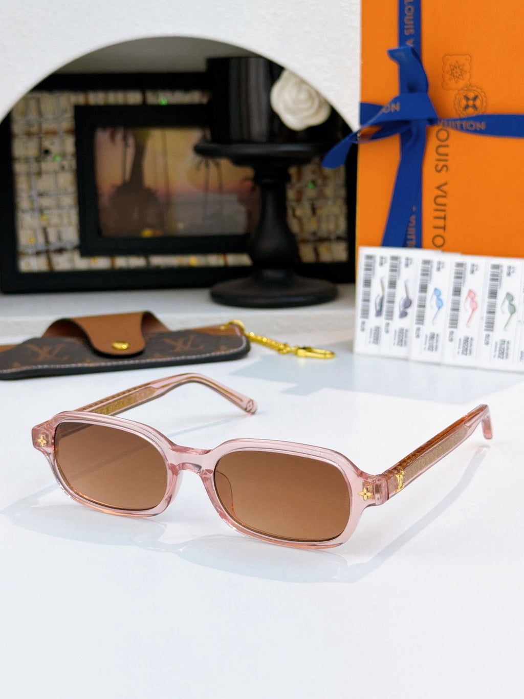 Sunglasses lv
