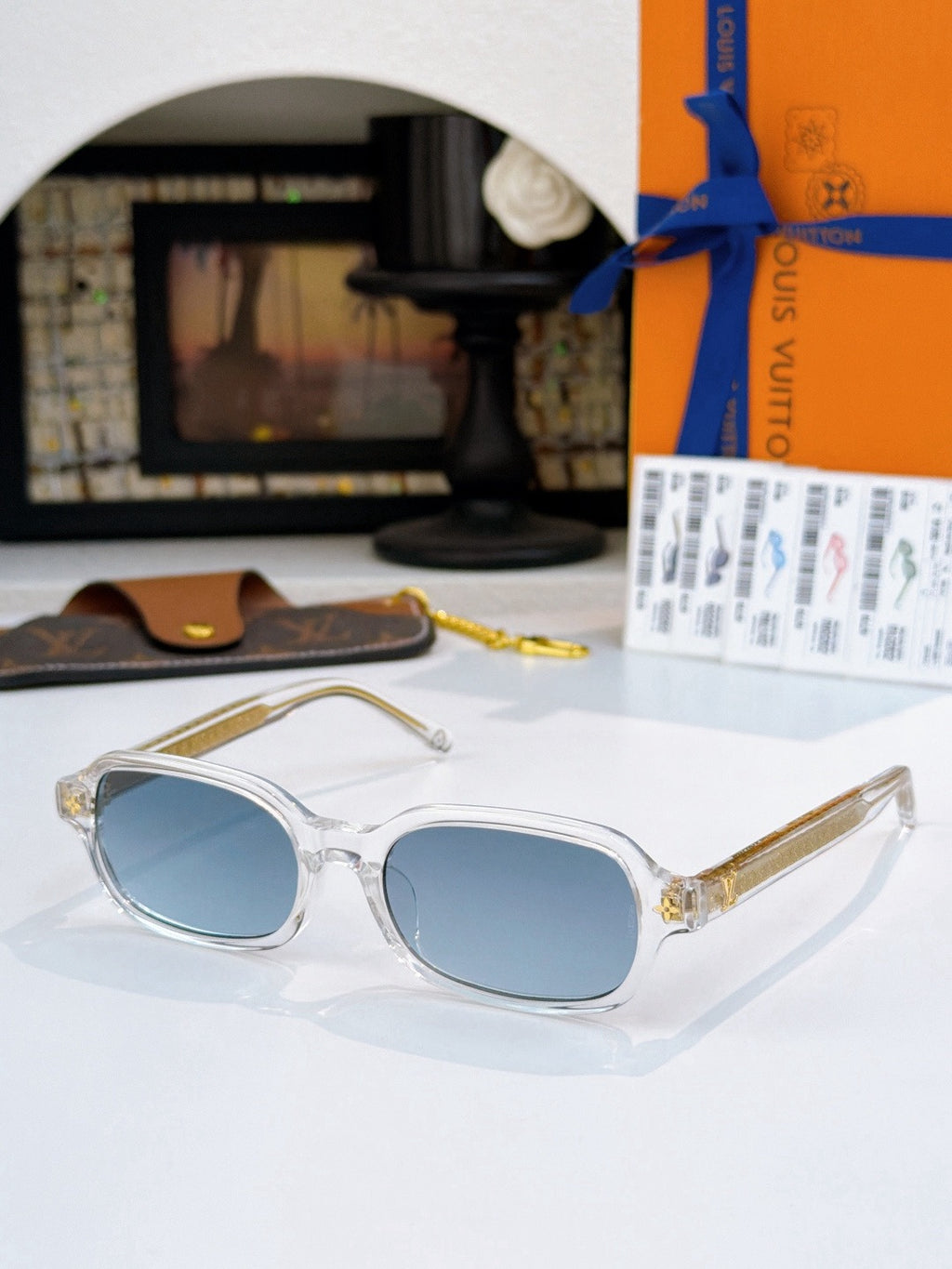 Sunglasses lv