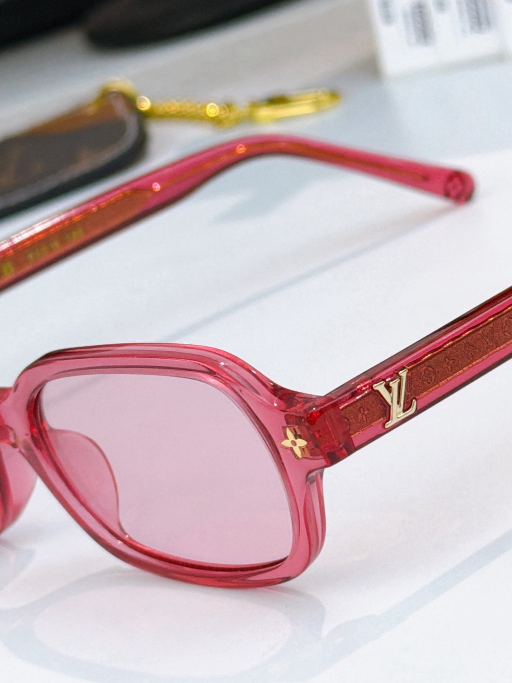 Sunglasses lv