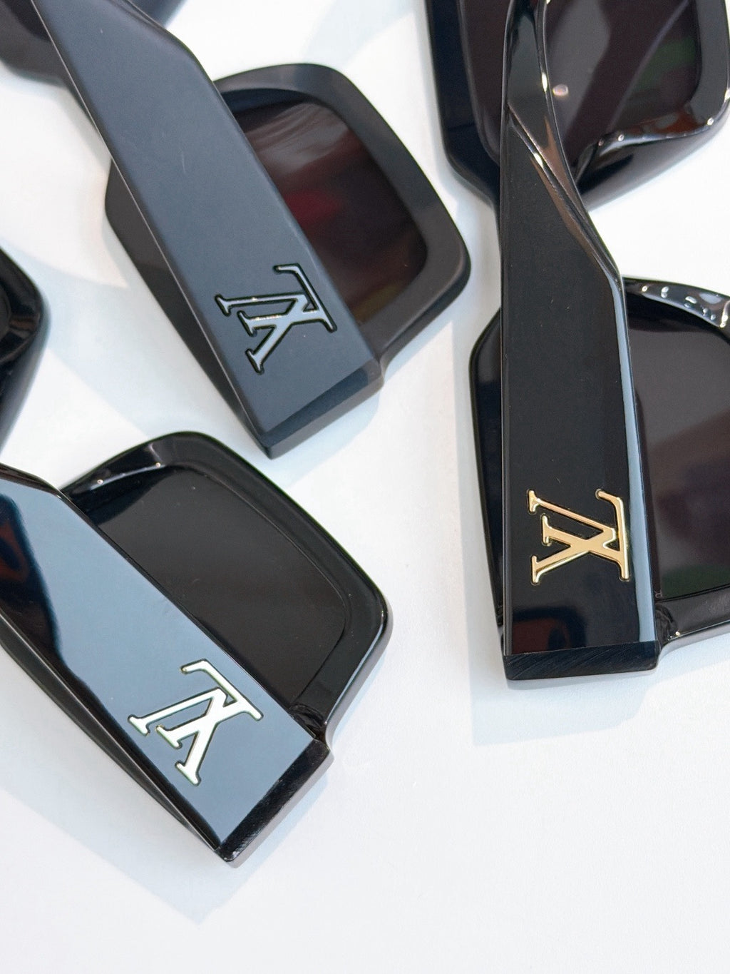Sunglasses lv