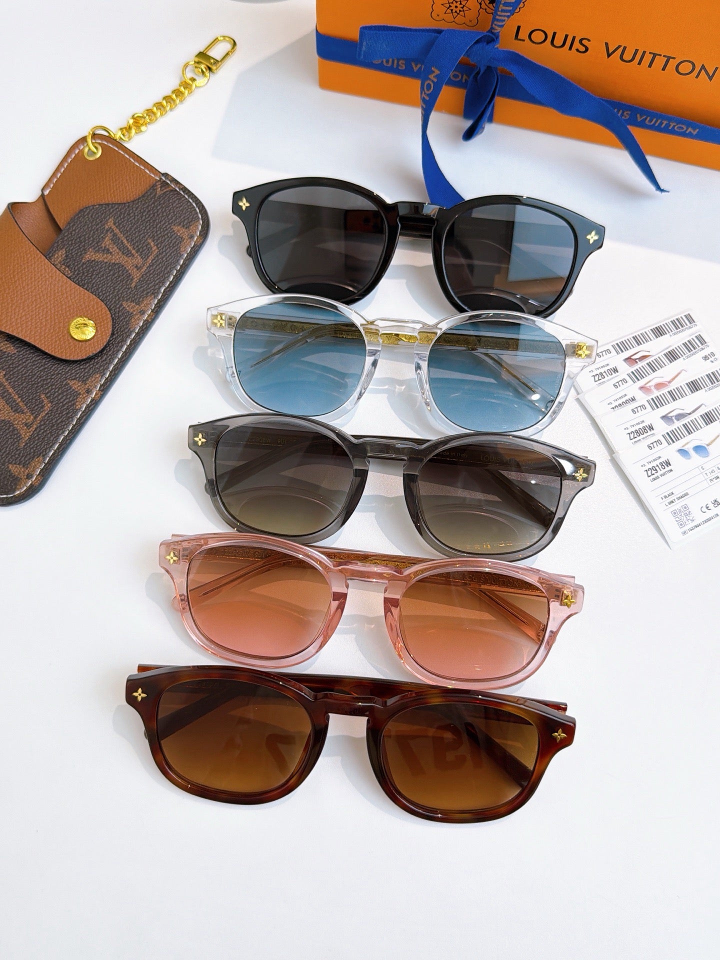 Sunglasses lv