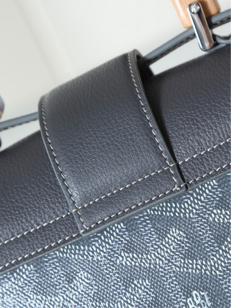 Goyard bag