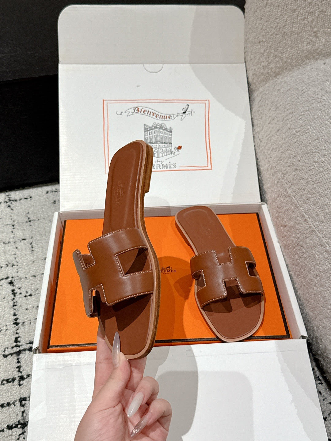 H   slippers