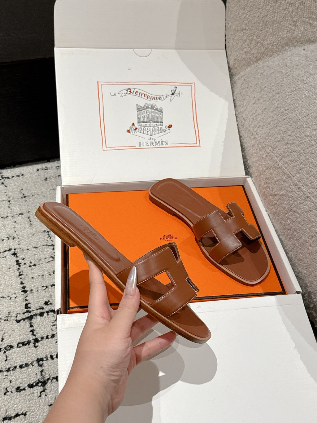 H   slippers