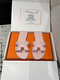 H      slippers