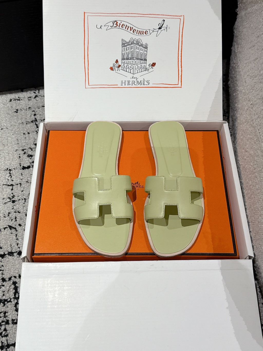 H slippers