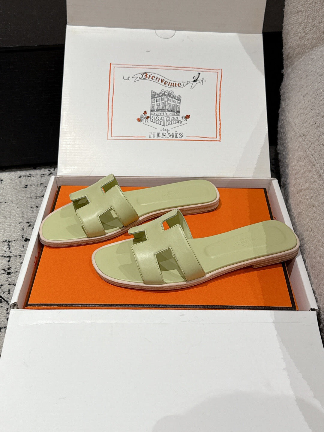 H slippers