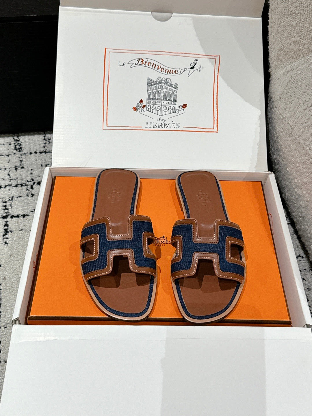 H slippers