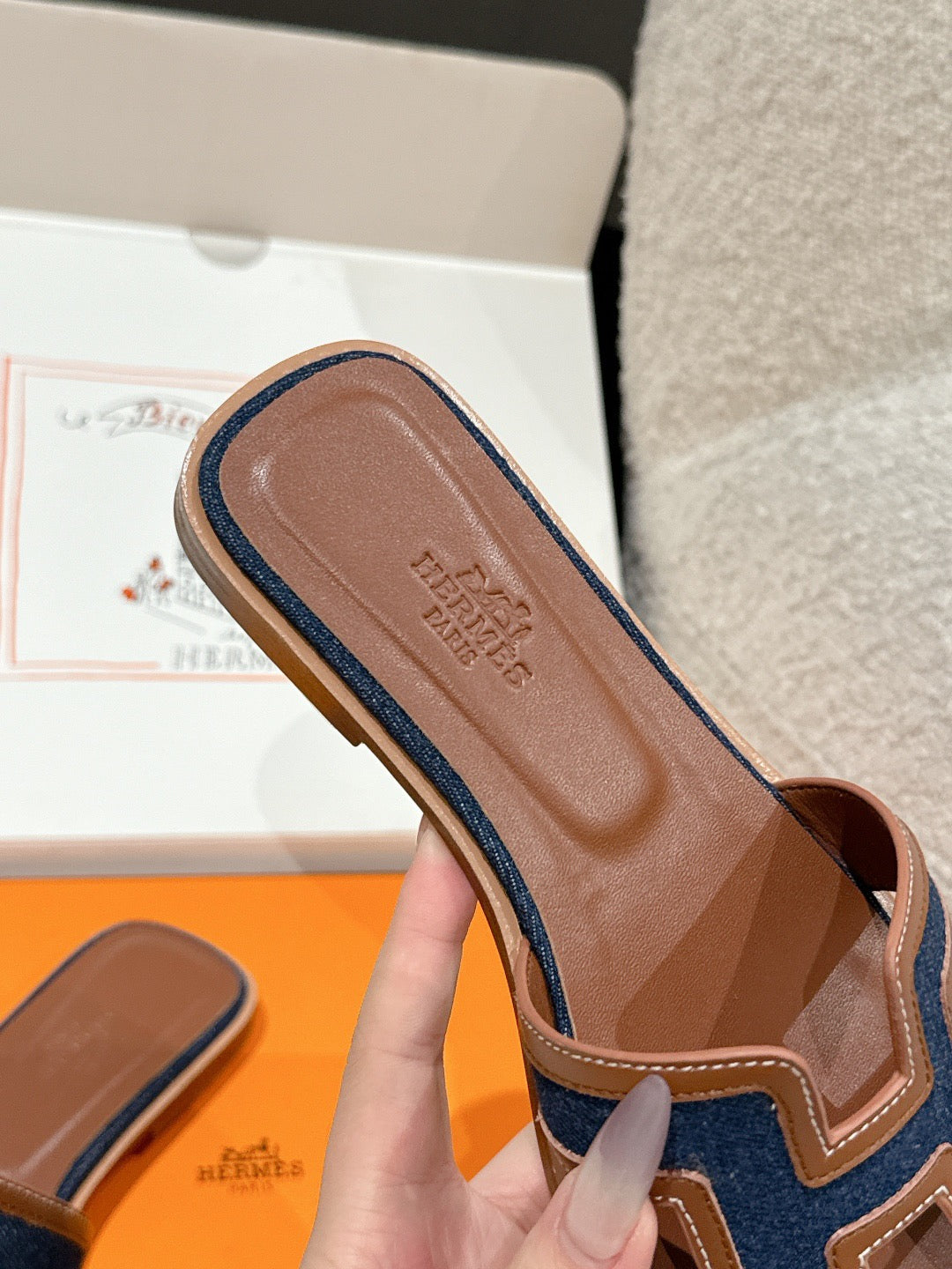 H slippers