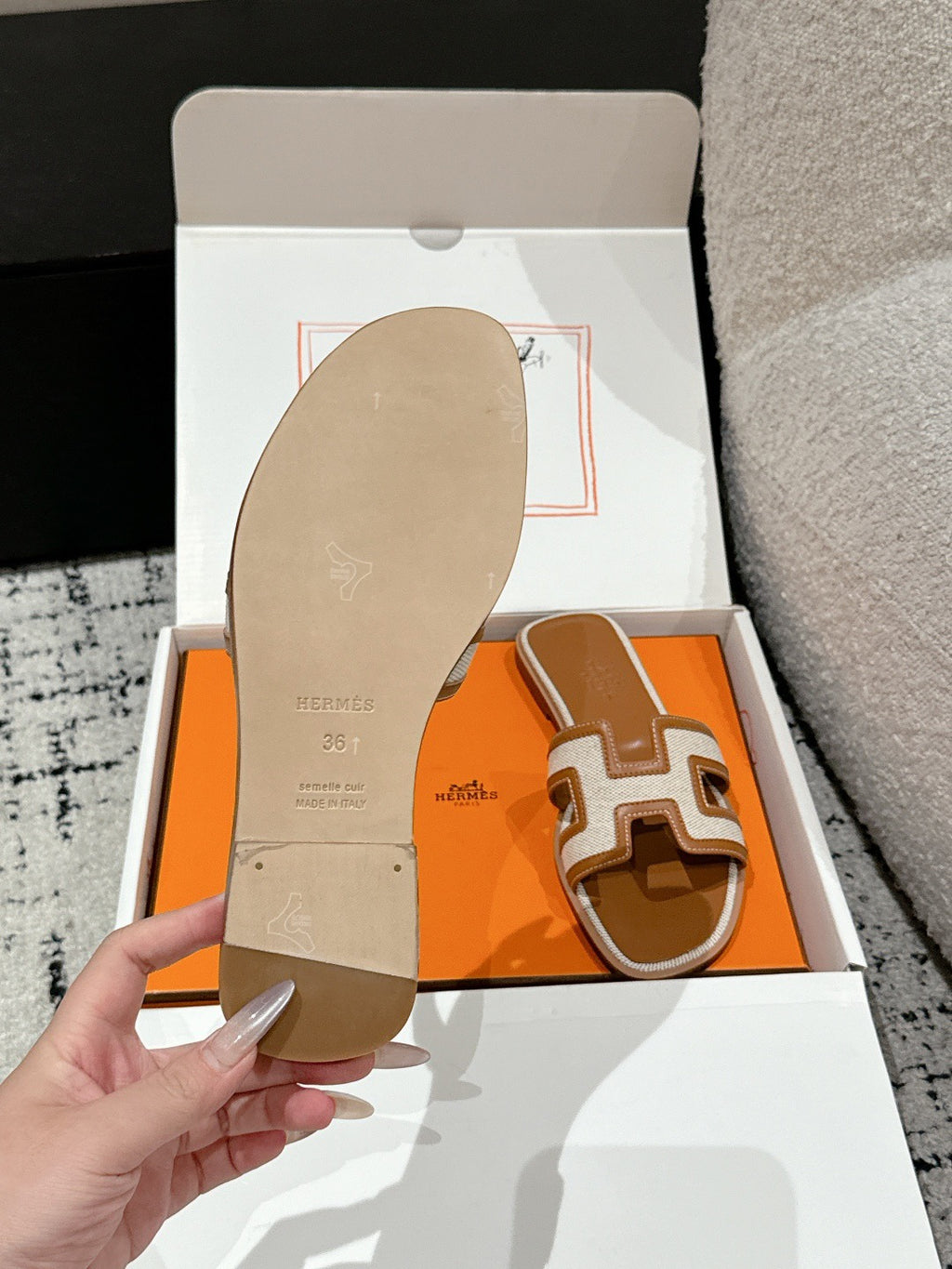 H slippers