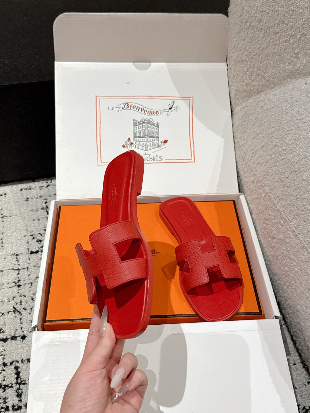 H slippers