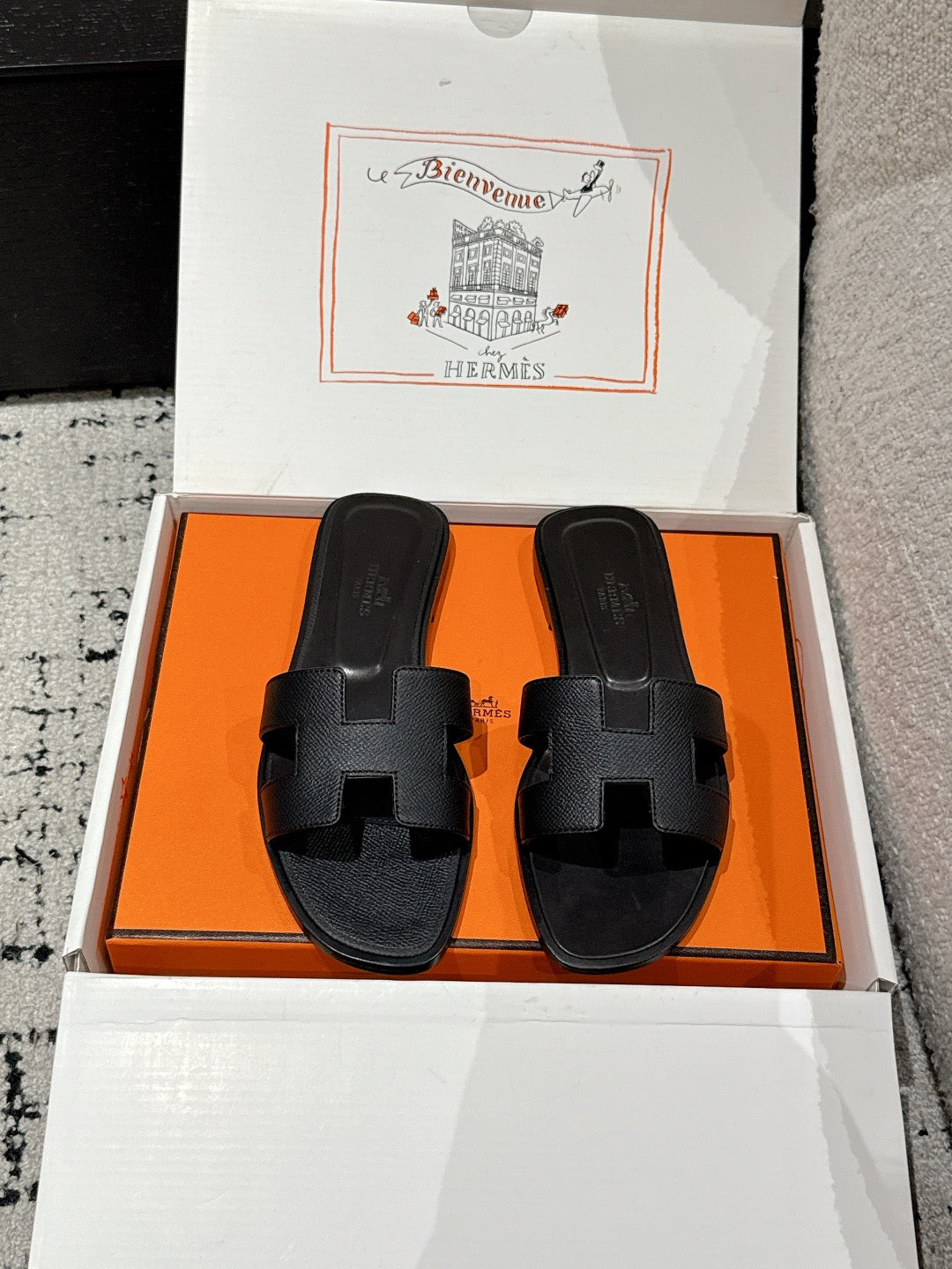 H slippers