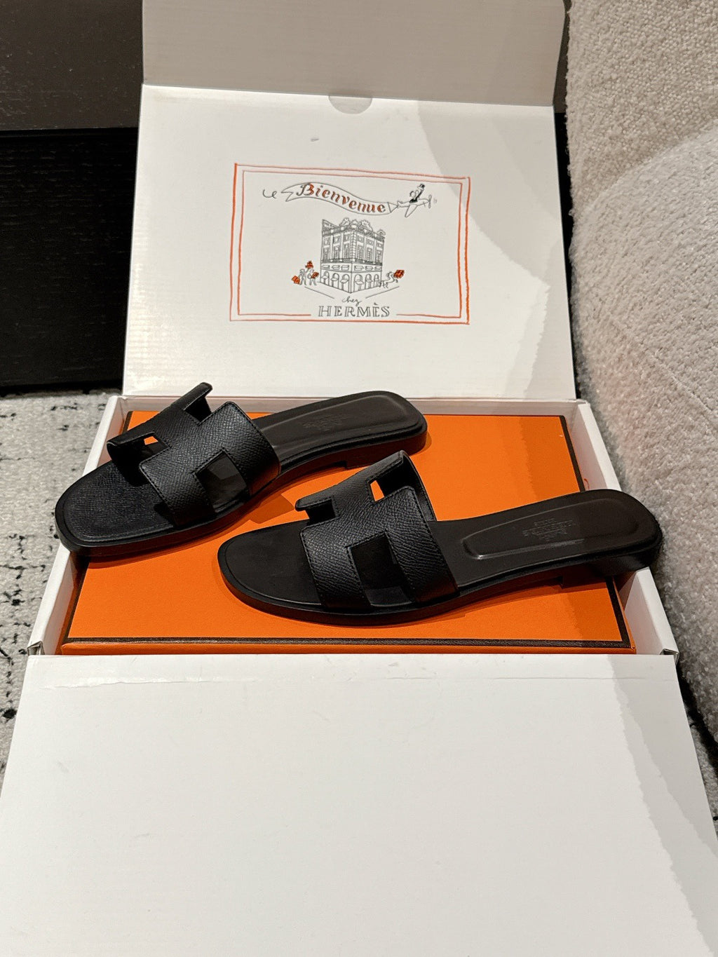 H slippers
