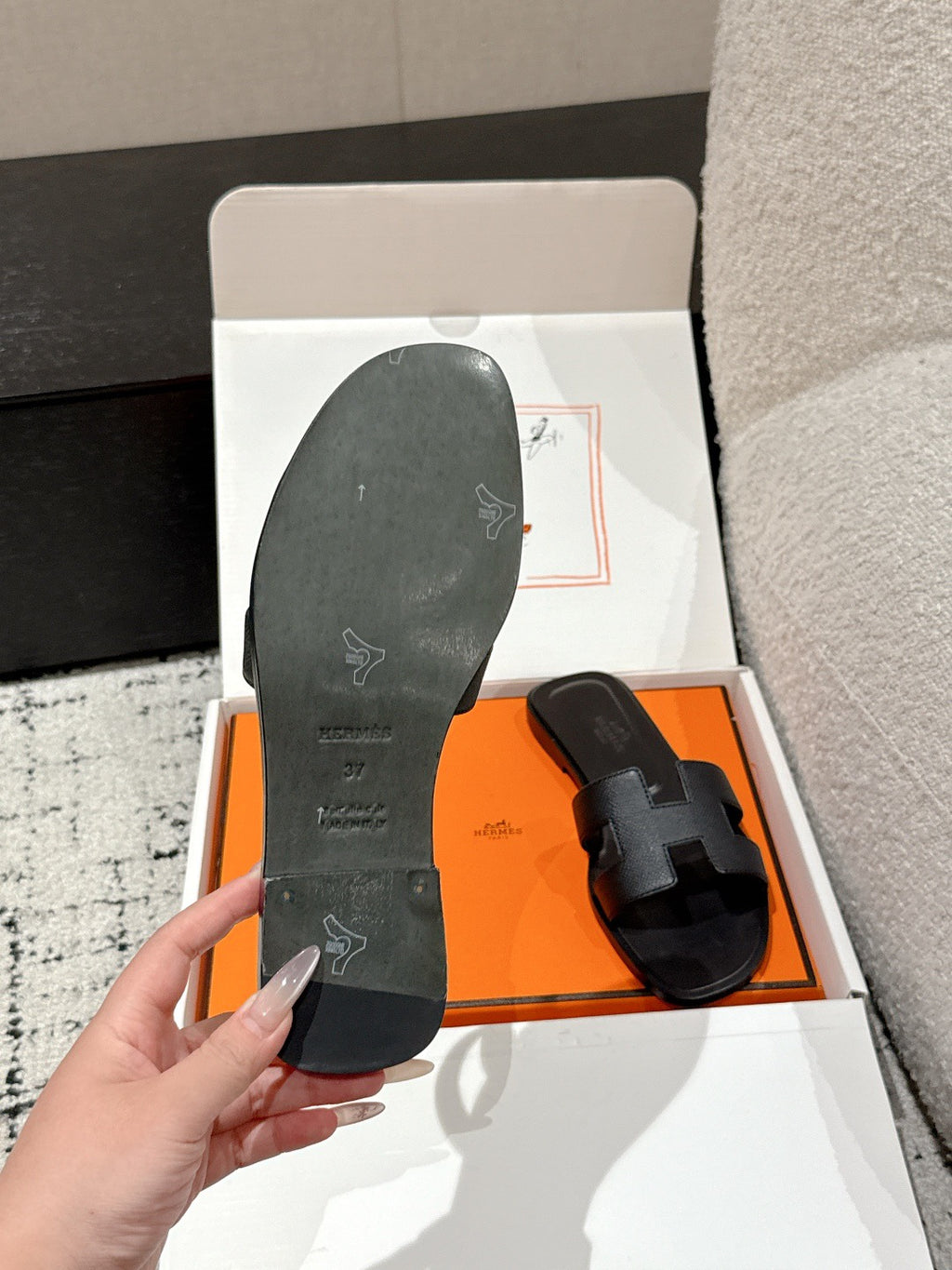 H slippers