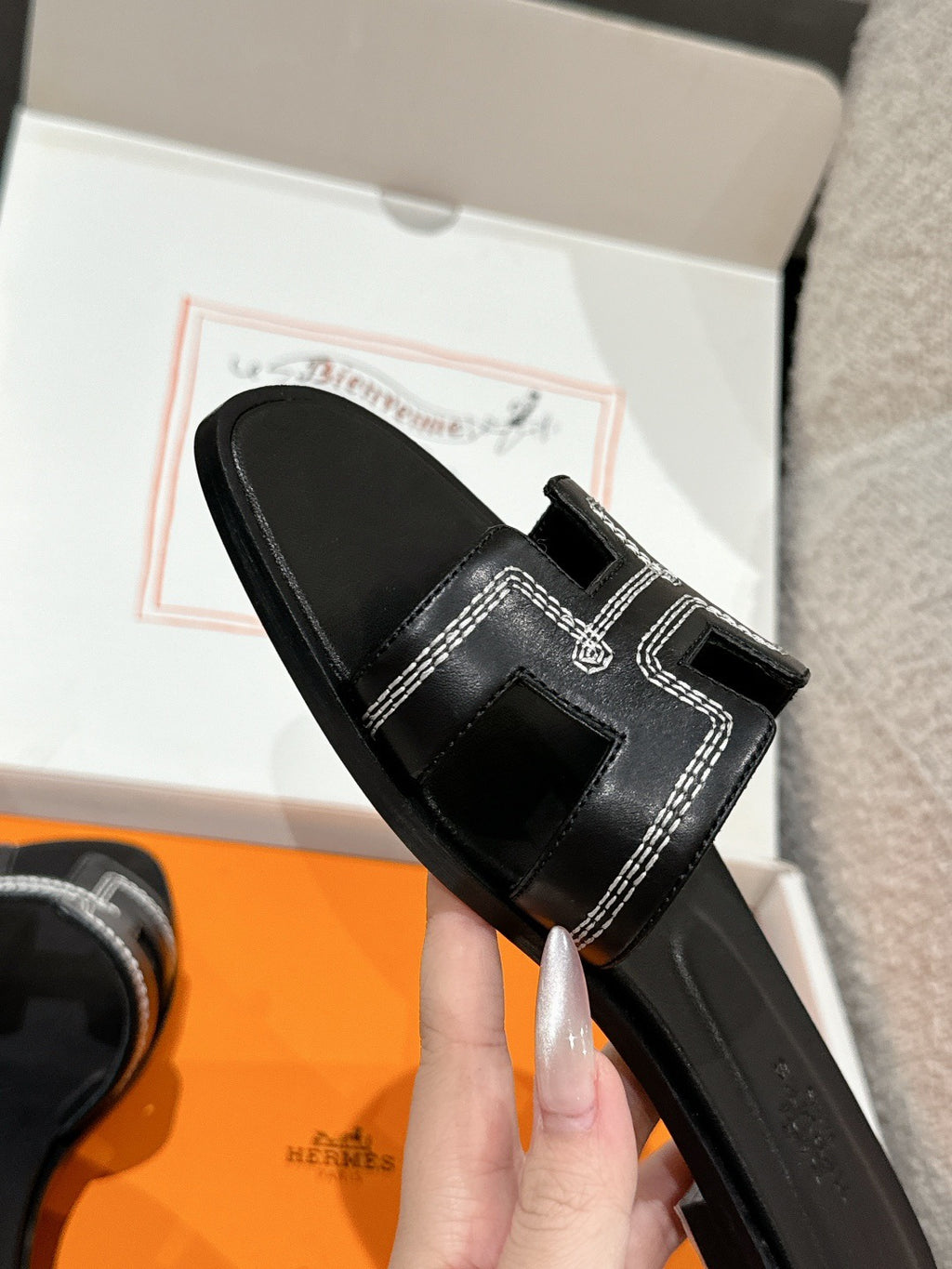 H slippers
