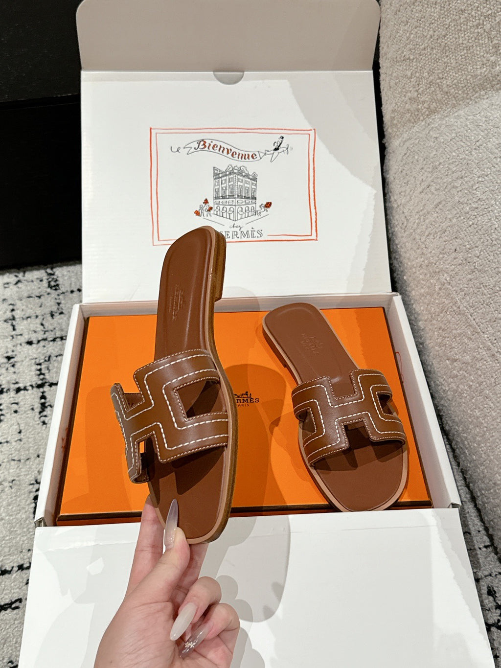 H slippers