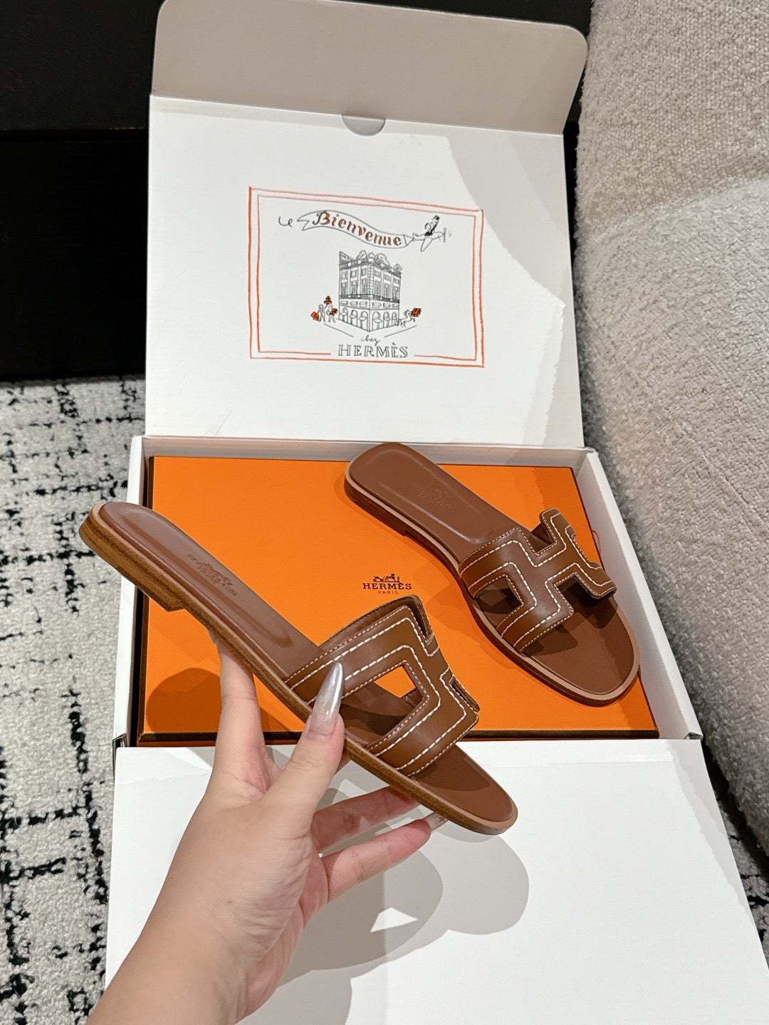 H slippers