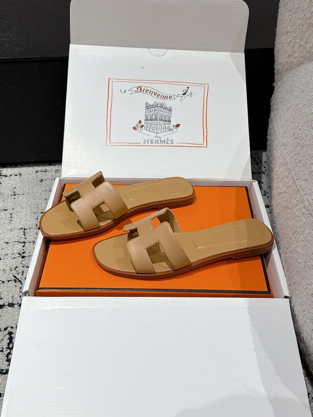 H slippers
