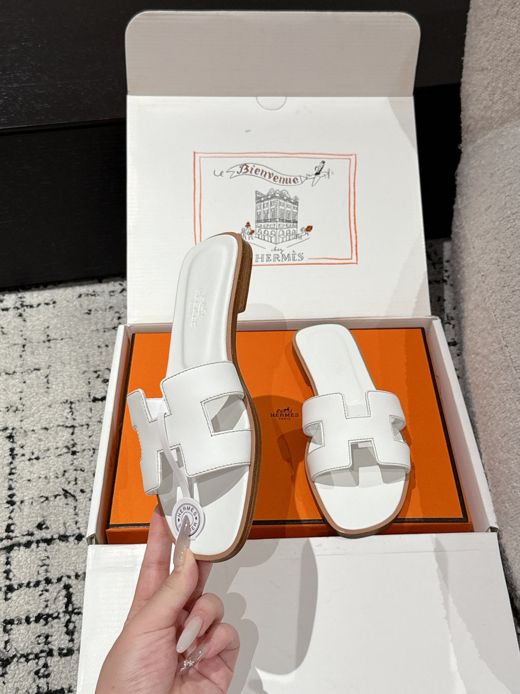 H slippers
