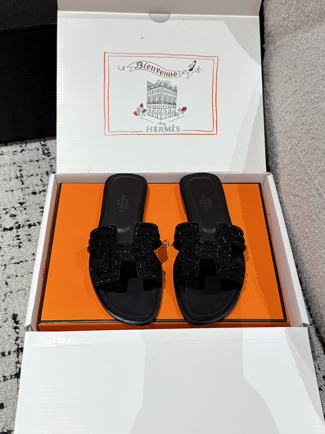 H slippers