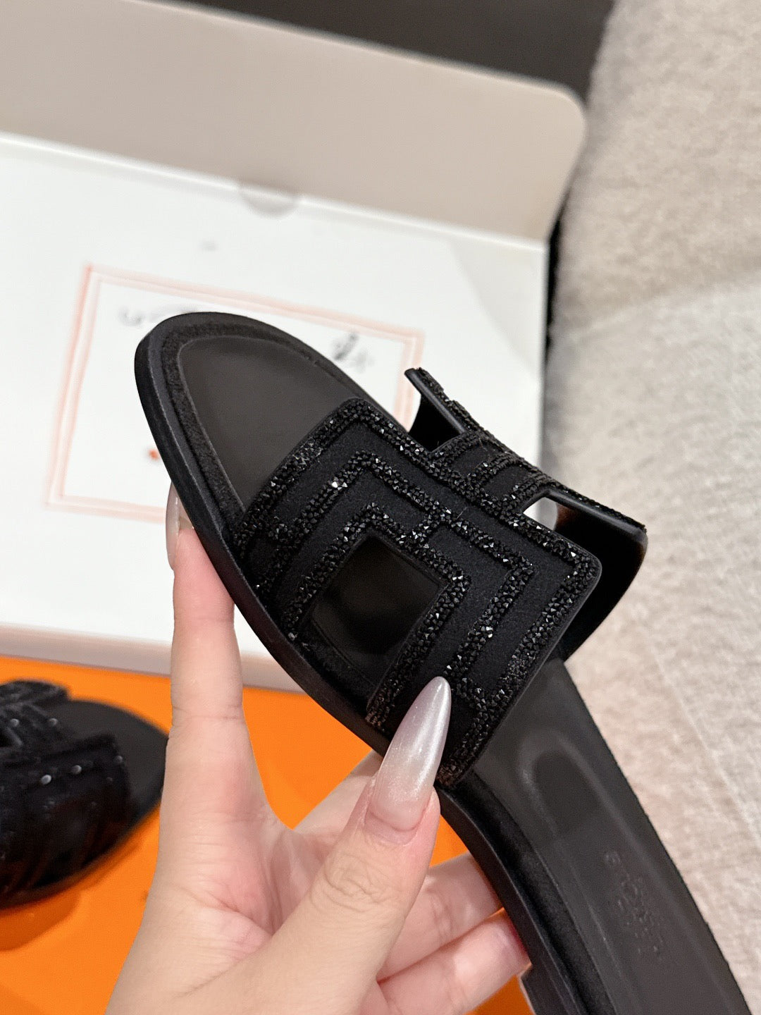 H slippers