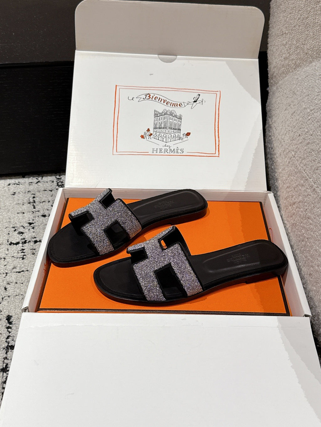 H slippers