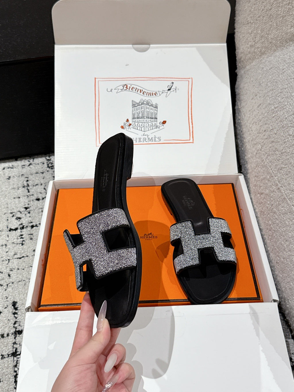 H slippers