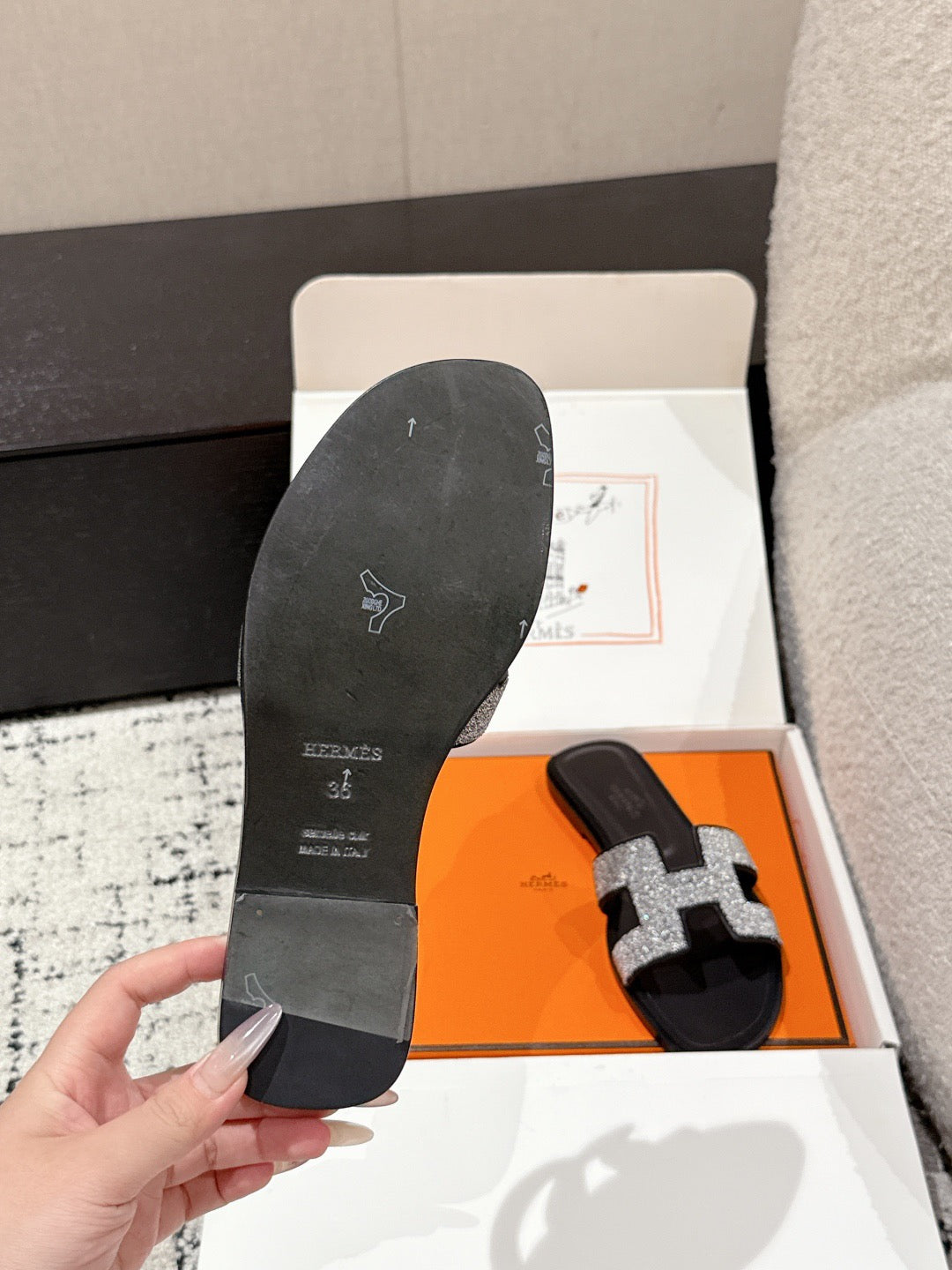 H slippers