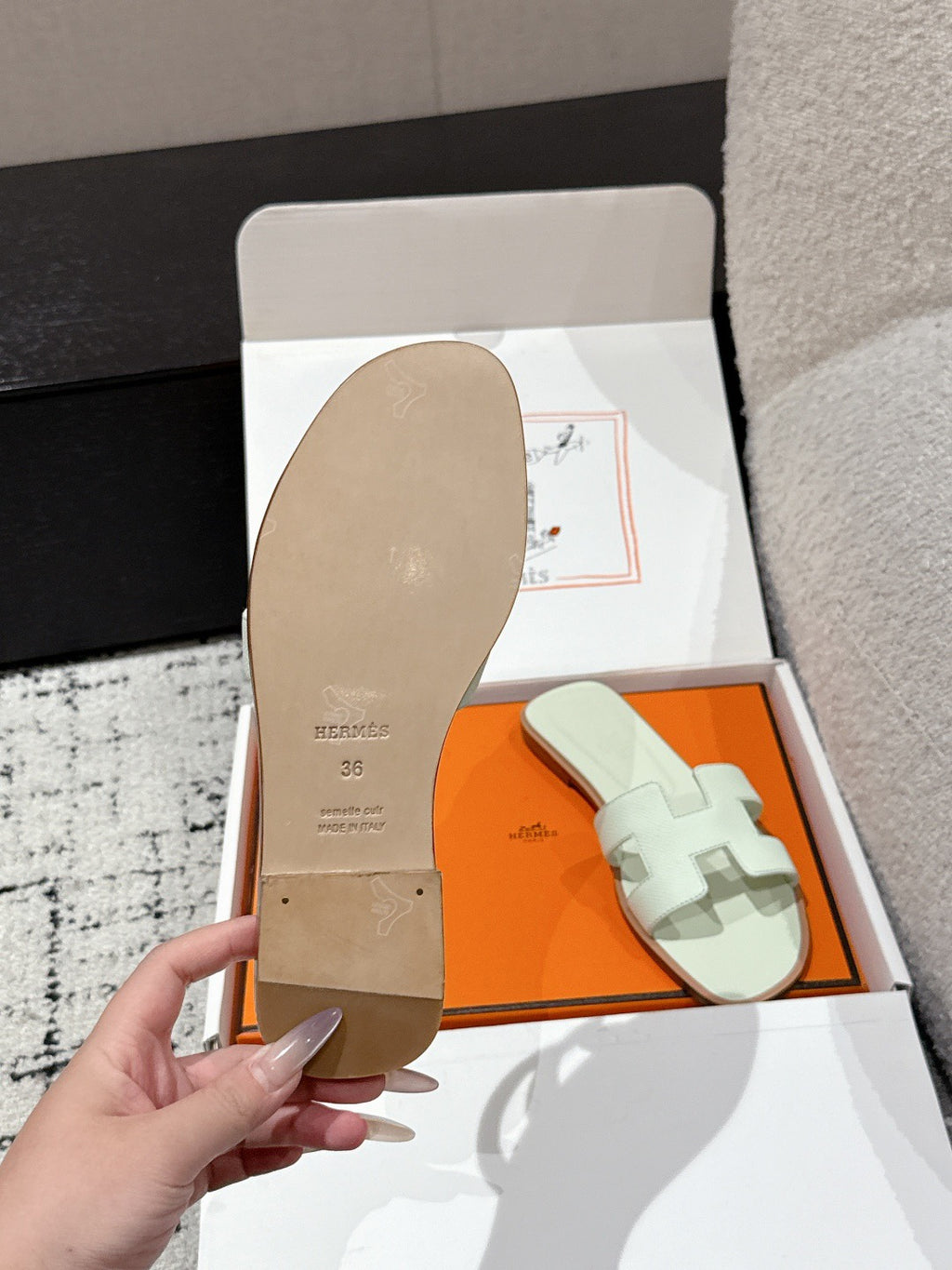 H slippers