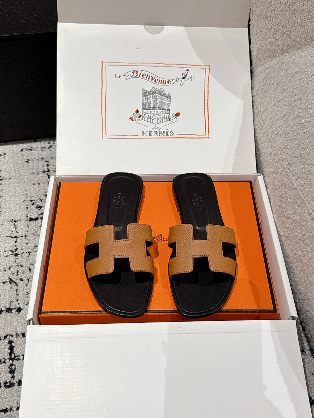 H slippers