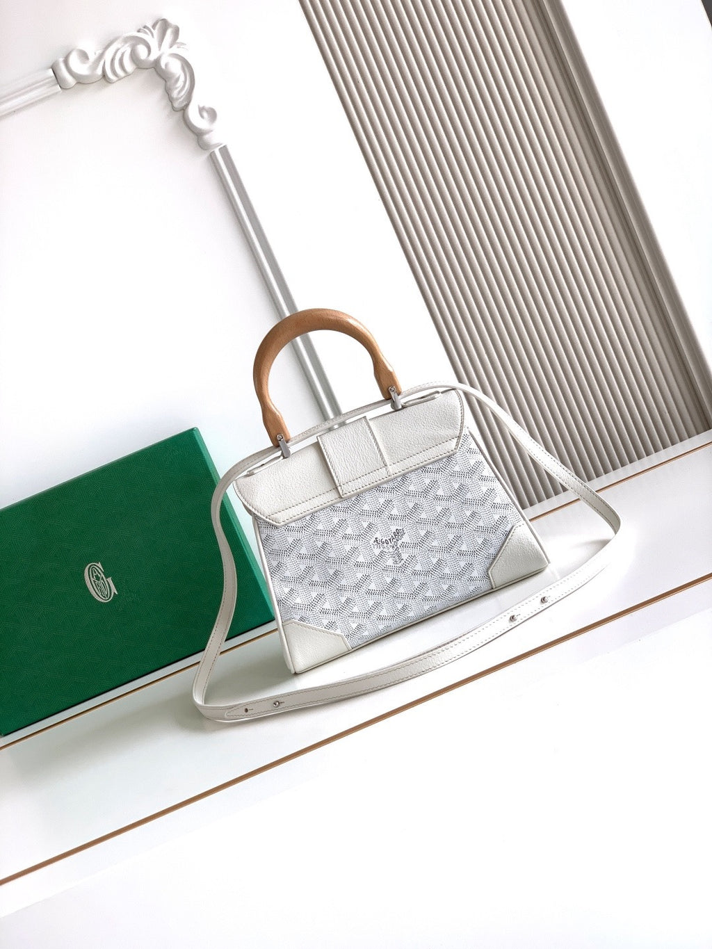 Goyard bag