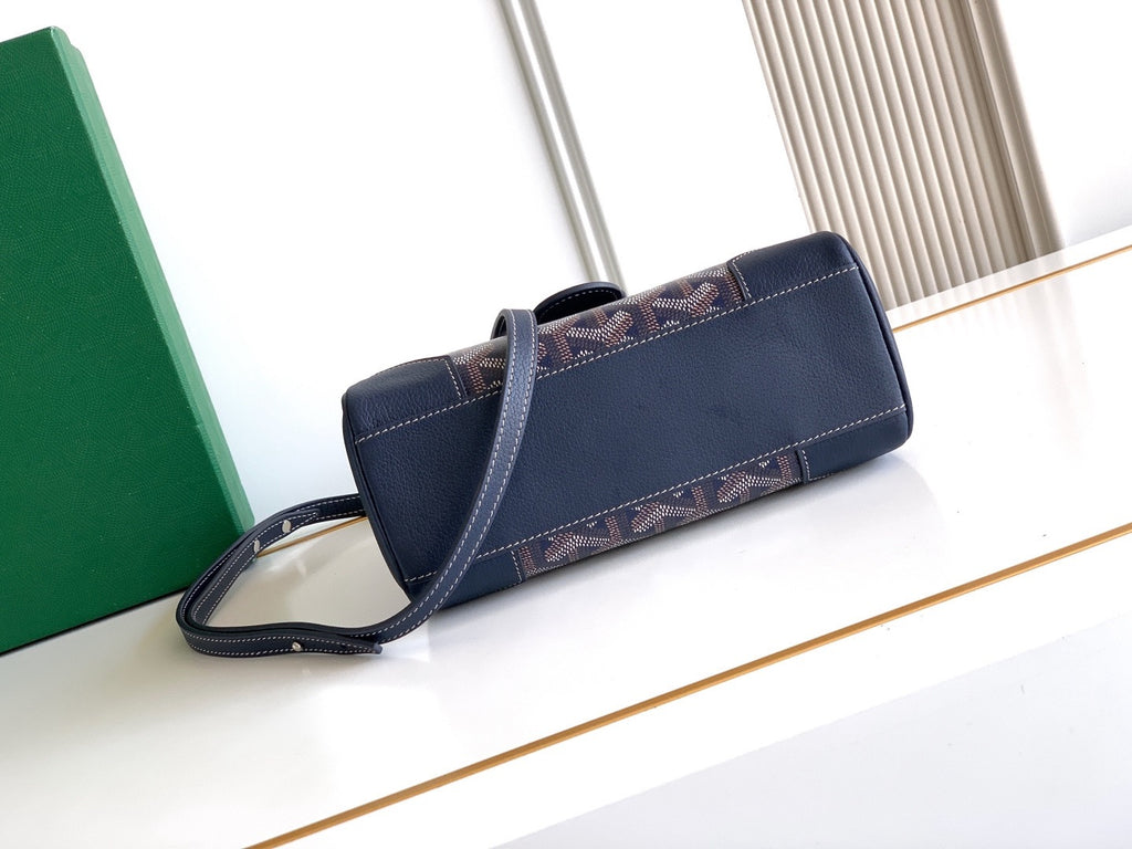 Goyard bag