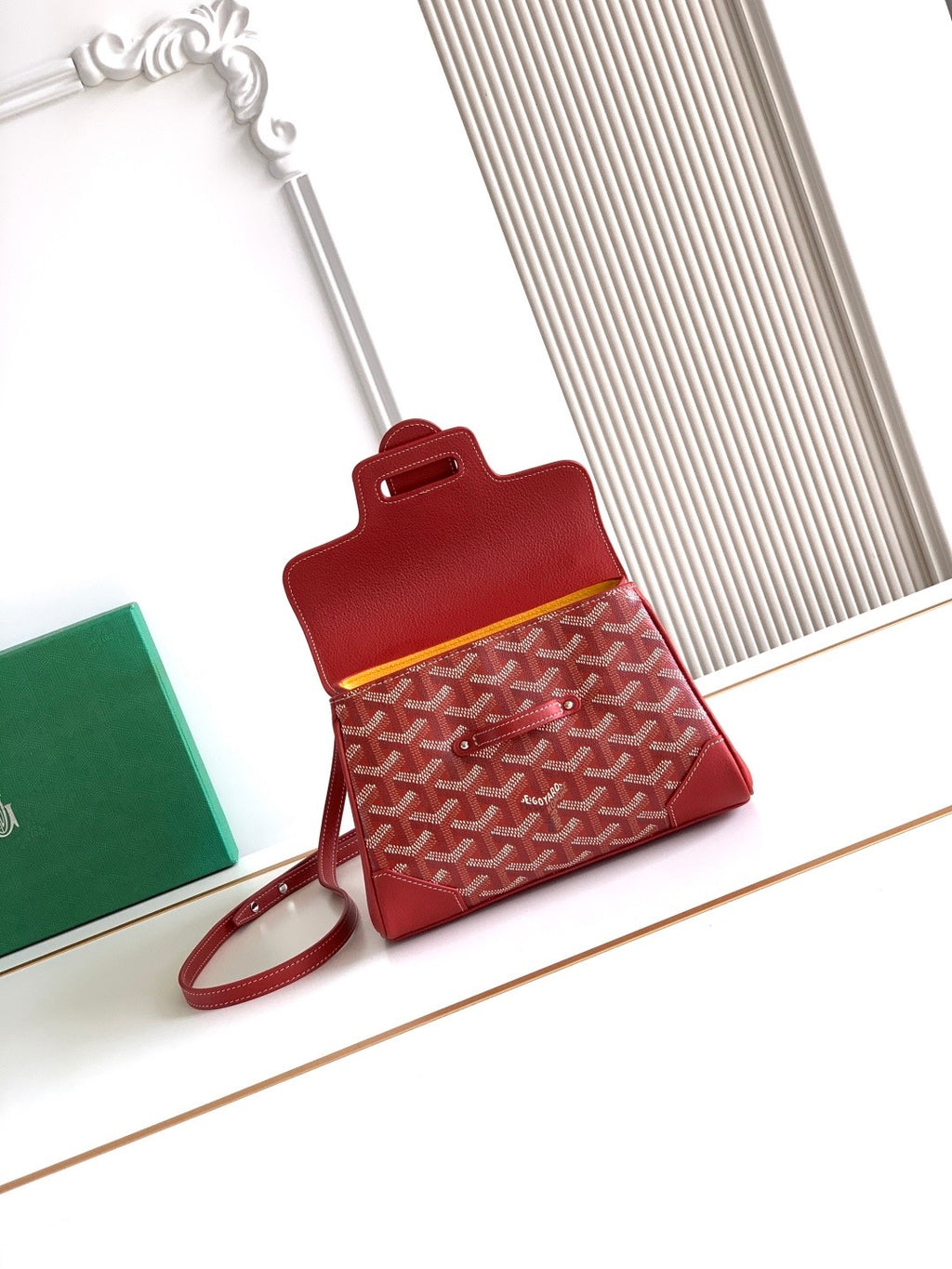 Goyard bag