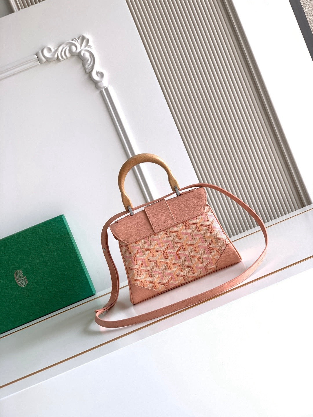 Goyard bag