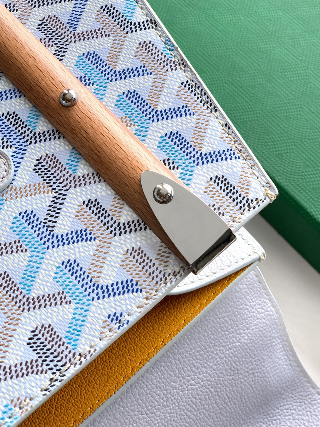 Goyard bag